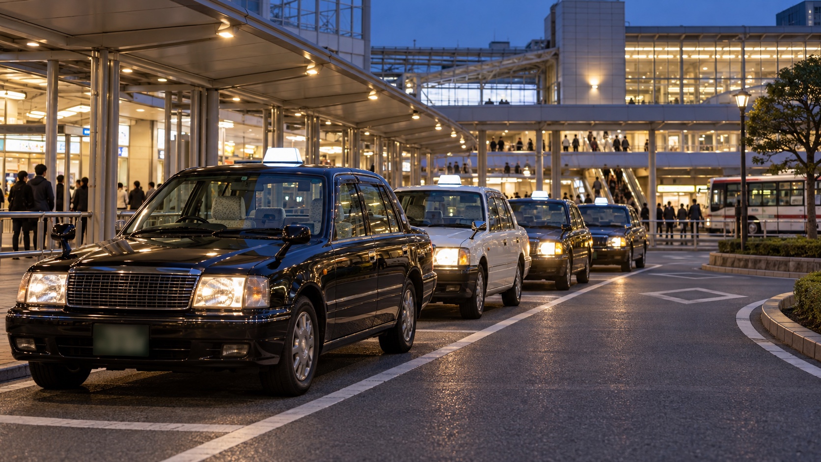 日本の駅前のタクシー乗り場